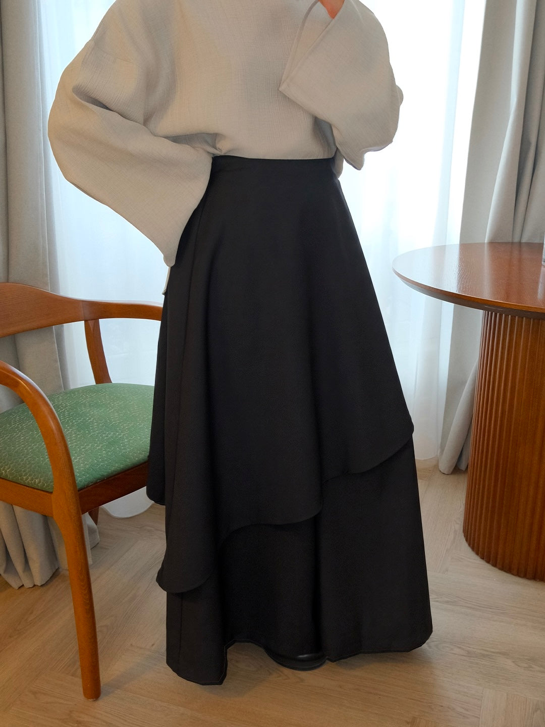 Jupe midi asymétrique — Noir