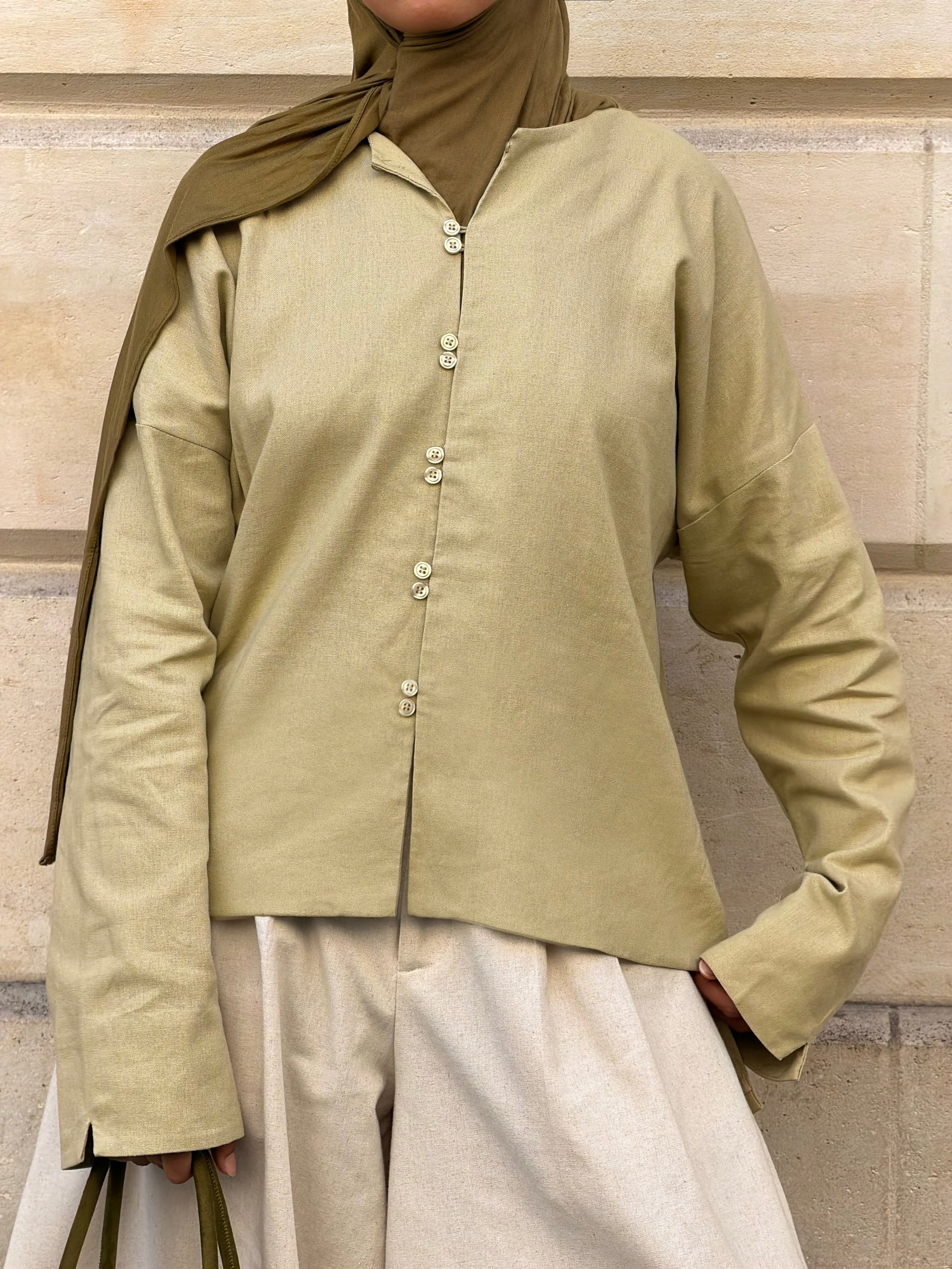 Blouse en lin boutonnée — Vert